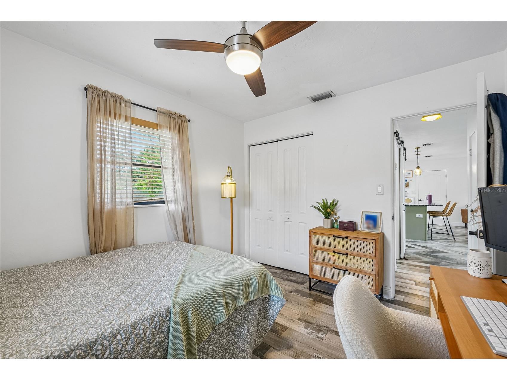 5201 11th Avenue N Saint Petersburg FL 33710 TB8509597 image16
