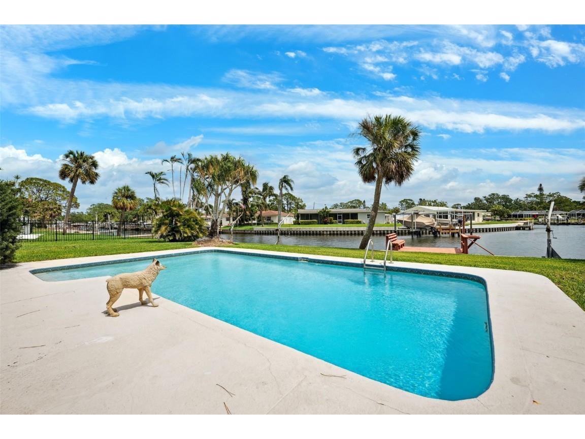 5201 Dover Street NE Saint Petersburg FL 33703 TB8370040 image15