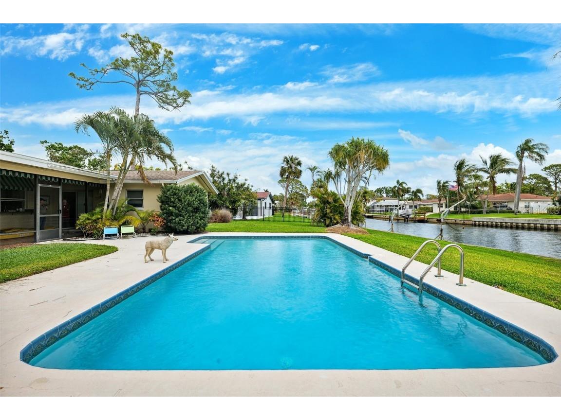 5201 Dover Street NE Saint Petersburg FL 33703 TB8370040 image16