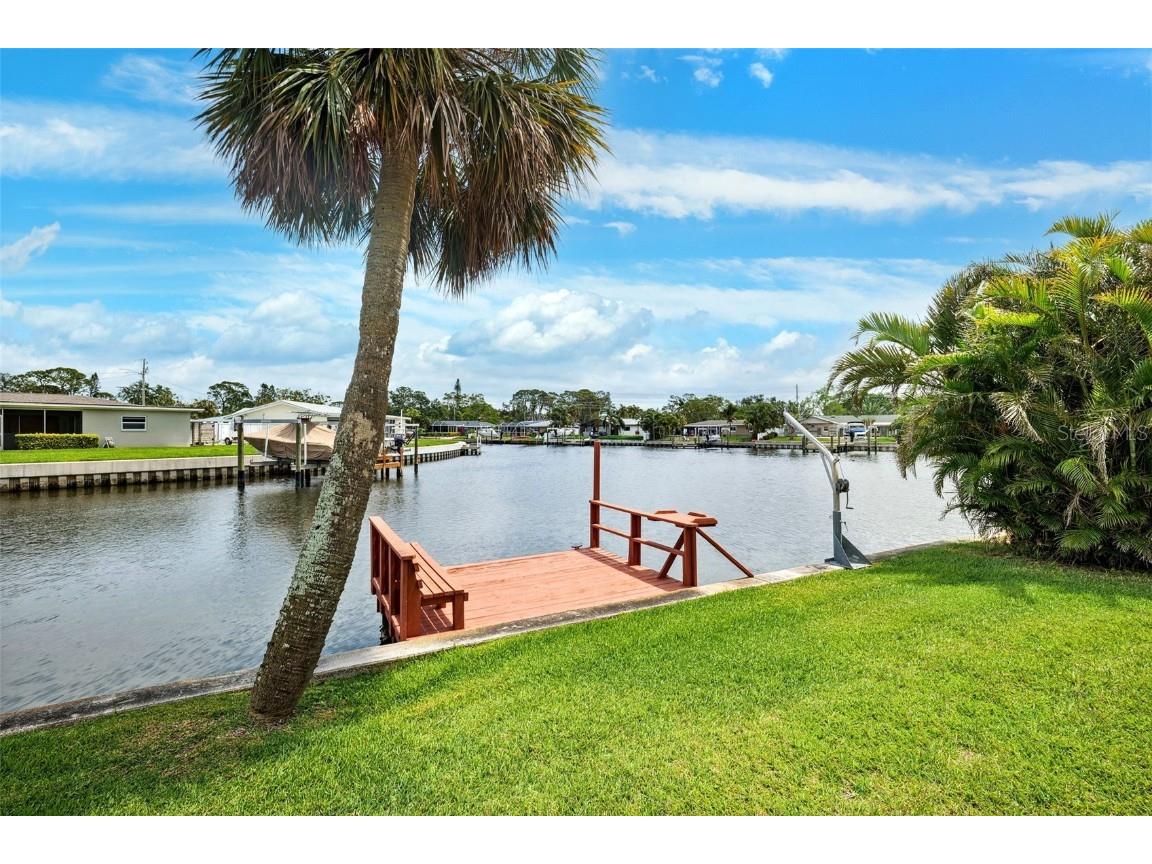 5201 Dover Street NE Saint Petersburg FL 33703 TB8370040 image4