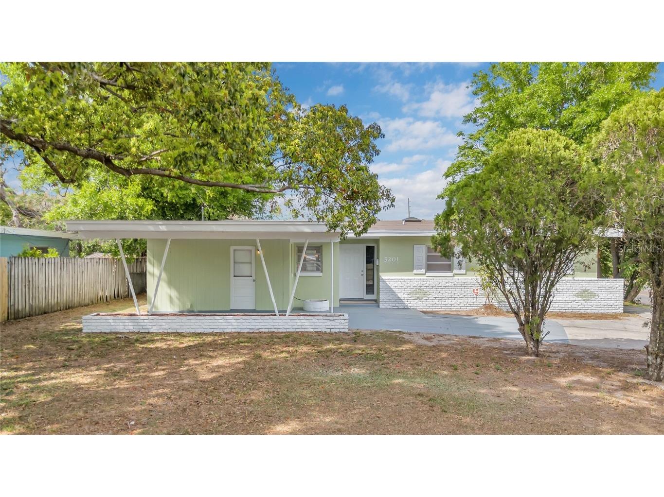 5201 Van Aken Drive Orlando FL 32808 O6293905 image1