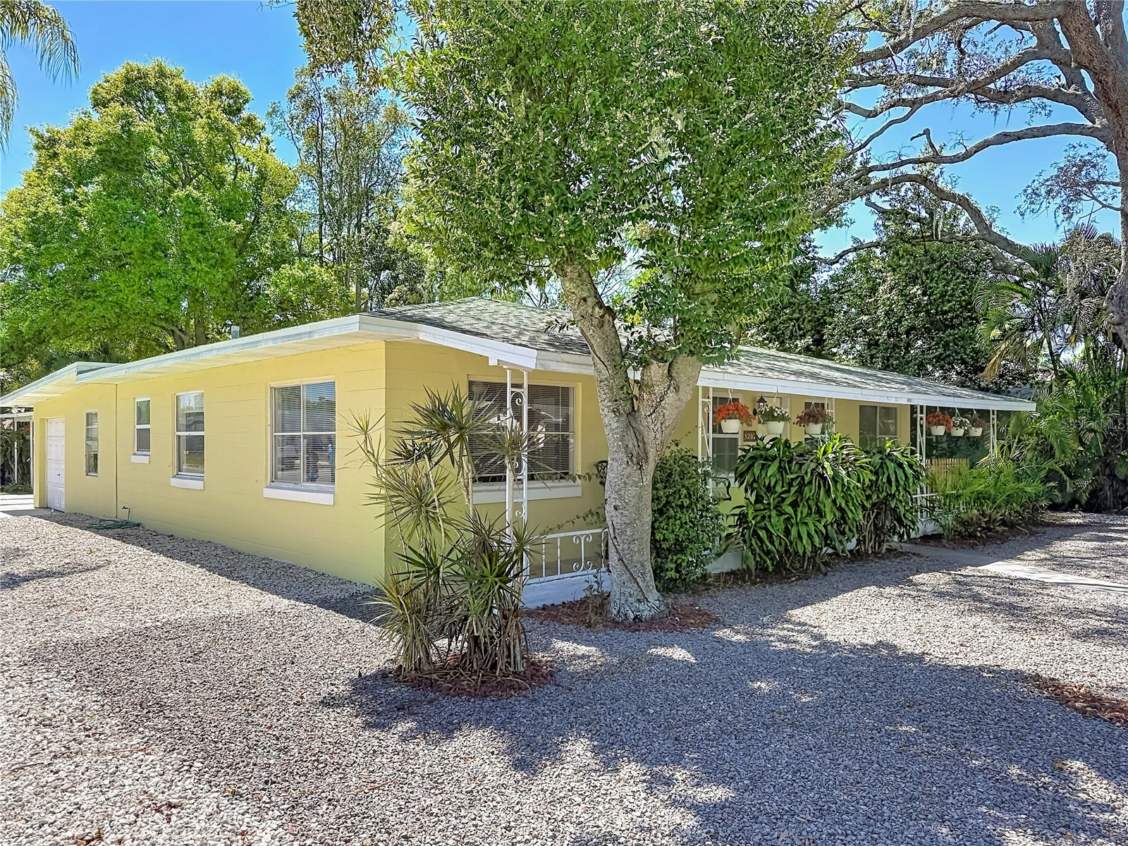 5202 9th Avenue S Gulfport FL 33707 TB8489071 image45