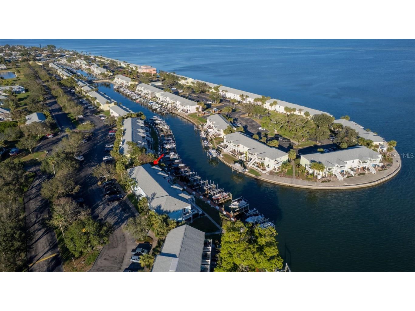 5202 Beach Drive SE #C Saint Petersburg FL 33705 TB8352231 image1