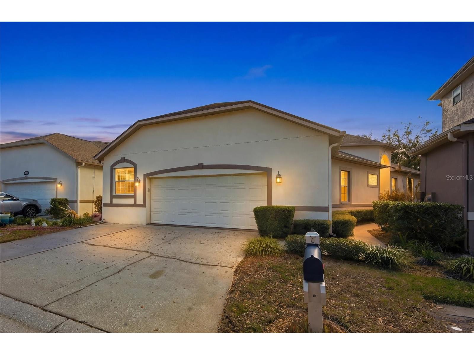5202 Fairway One Drive Valrico FL 33596 TB8479084 image1