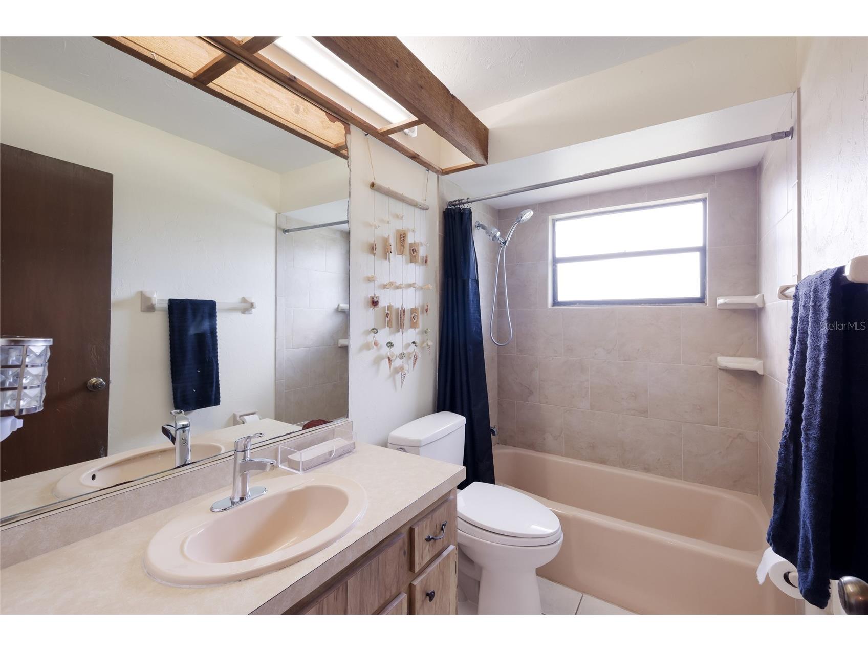 5202 Foxcroft Court Sarasota FL 34232 A4694840 image17