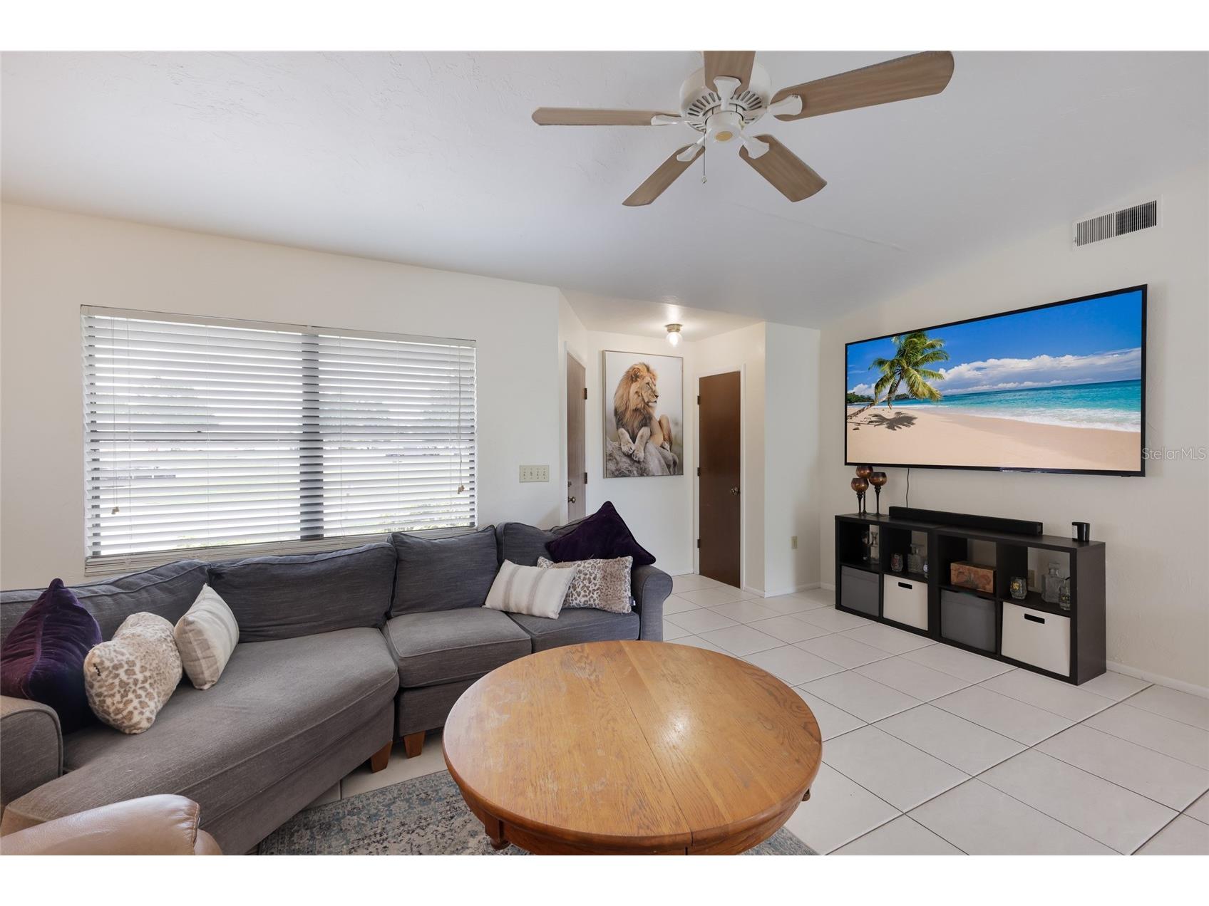 5202 Foxcroft Court Sarasota FL 34232 A4694840 image8