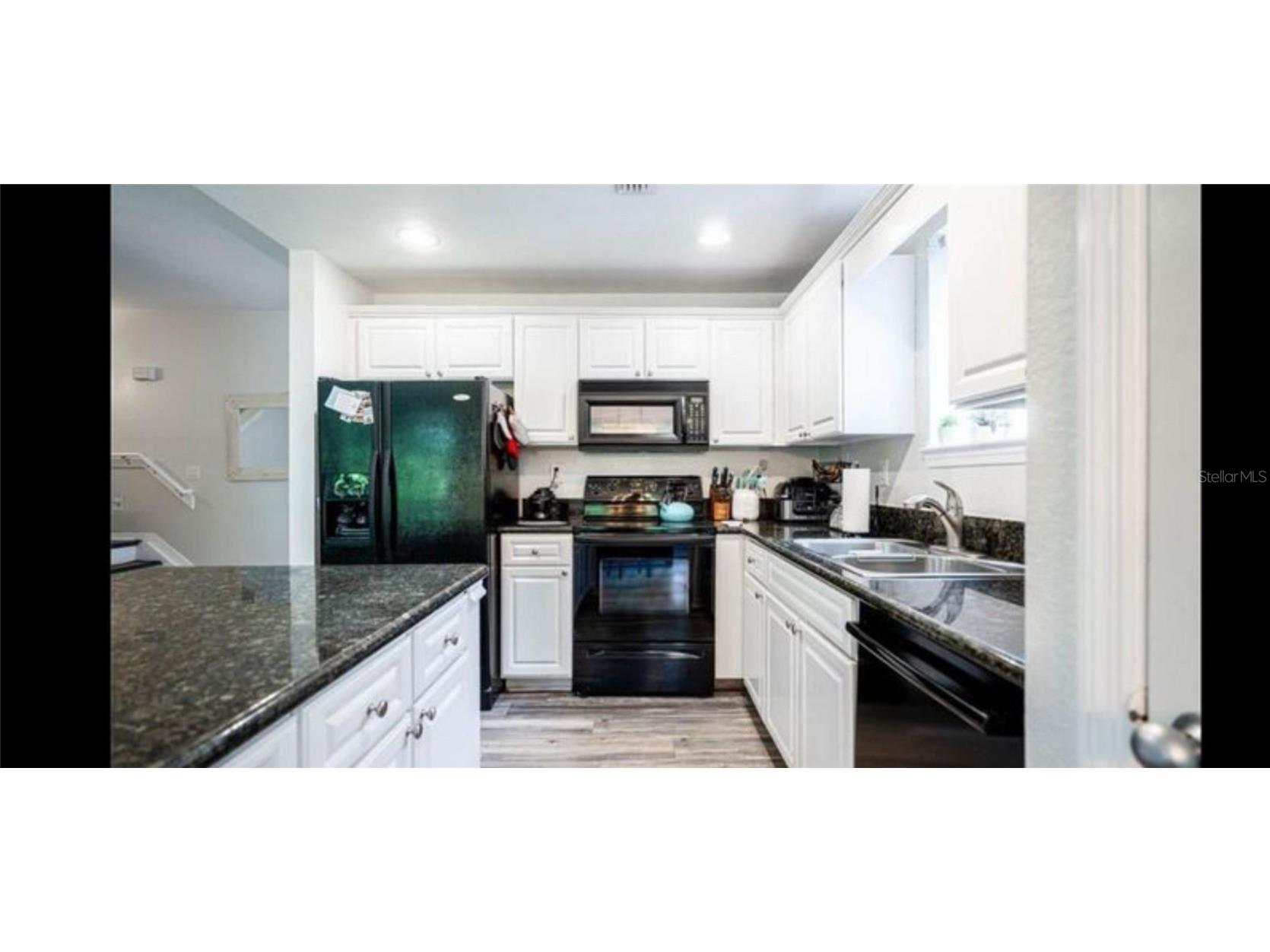 5202 Hampton Beach Place Tampa FL 33609 W7880613 image8