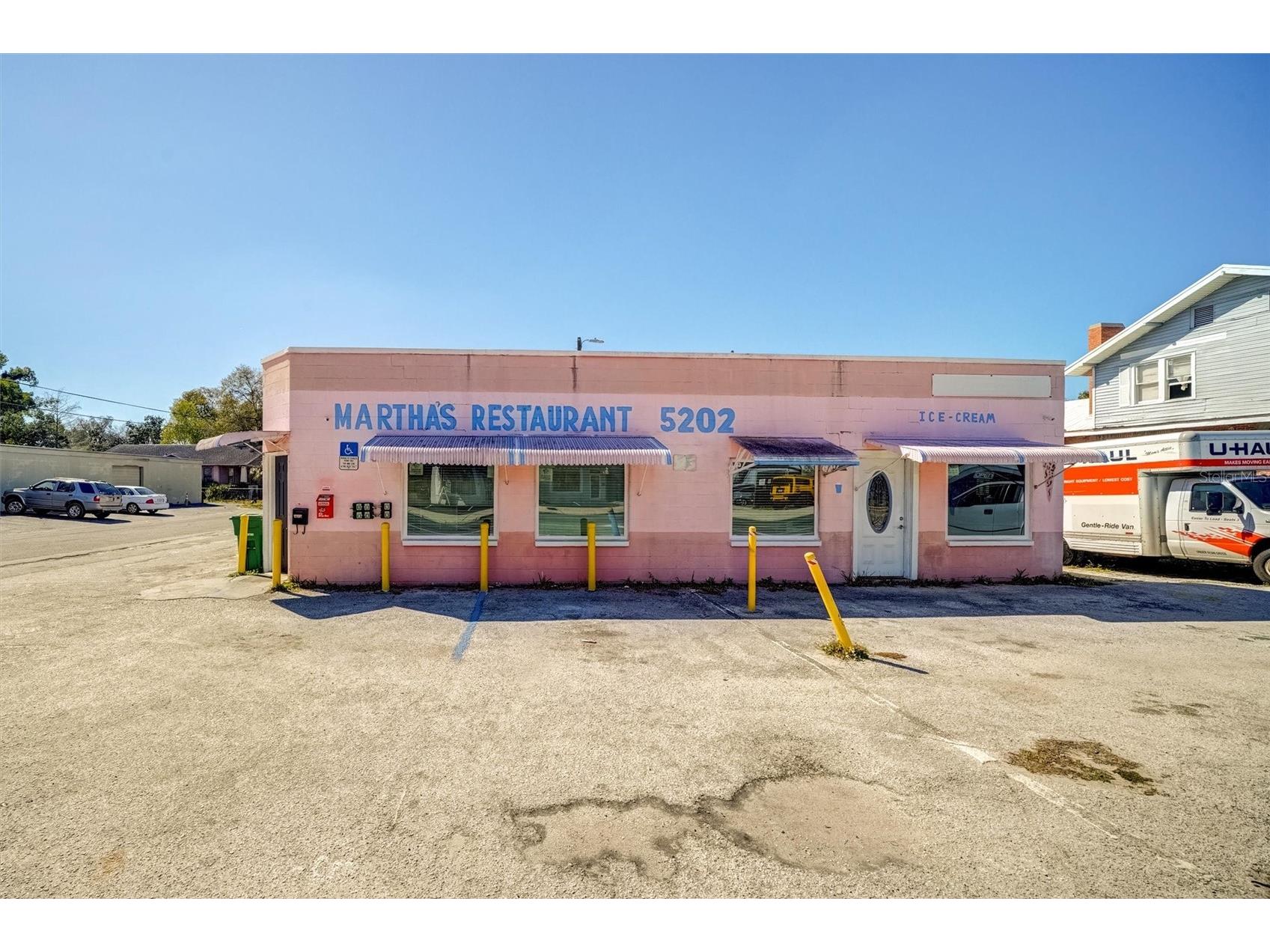 5202 N Nebraska Avenue E Tampa FL 33603 TB8479960 image1