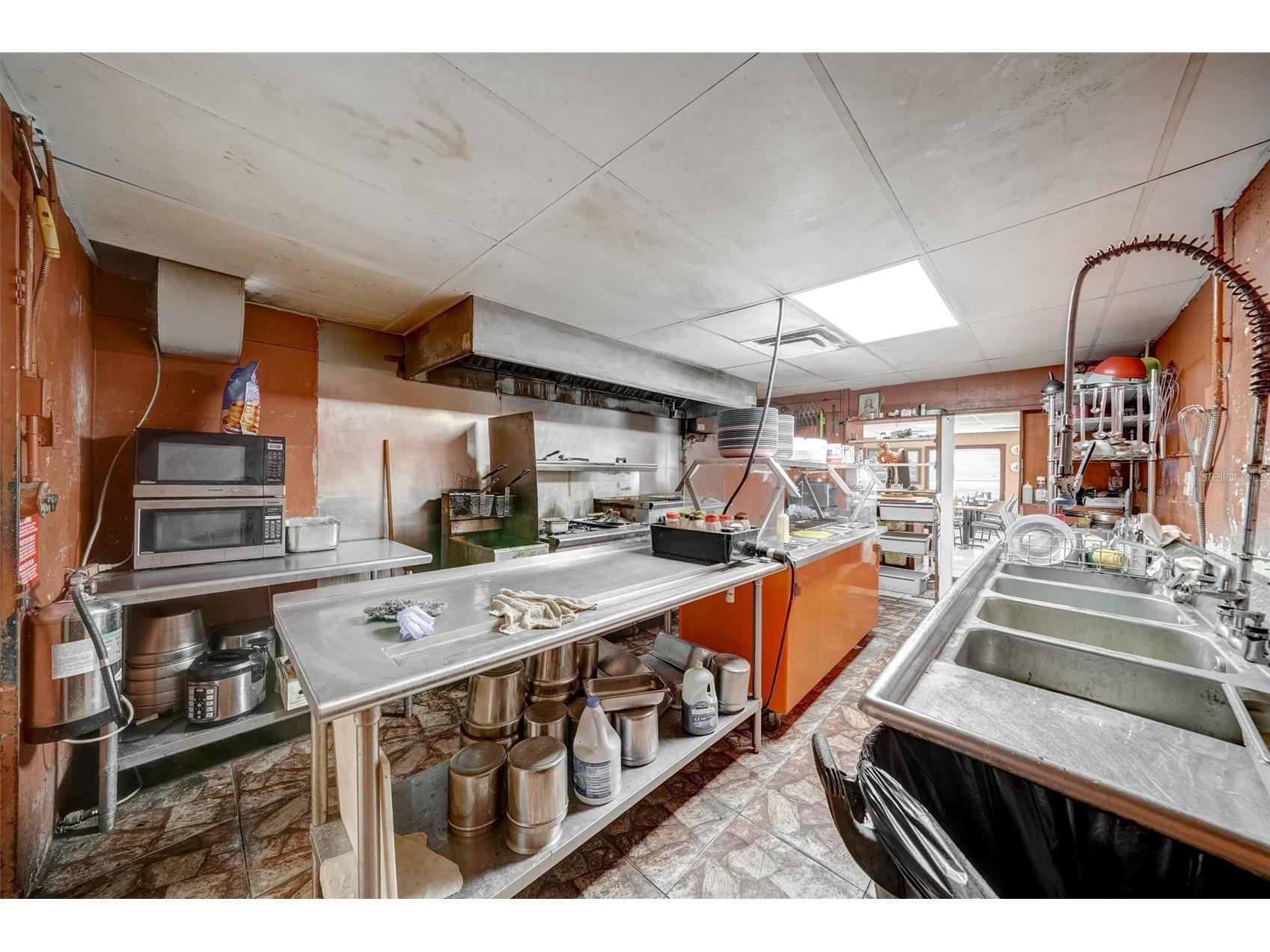 5202 N Nebraska Avenue E Tampa FL 33603 TB8479960 image9