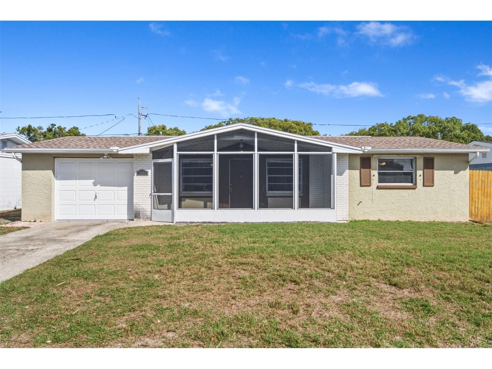 5203 Manor Drive New Port Richey FL 34652 W7883682 image1