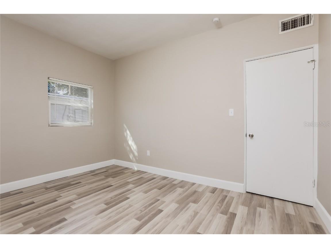 5203 Montague Place Orlando FL 32808 O6337592 image10