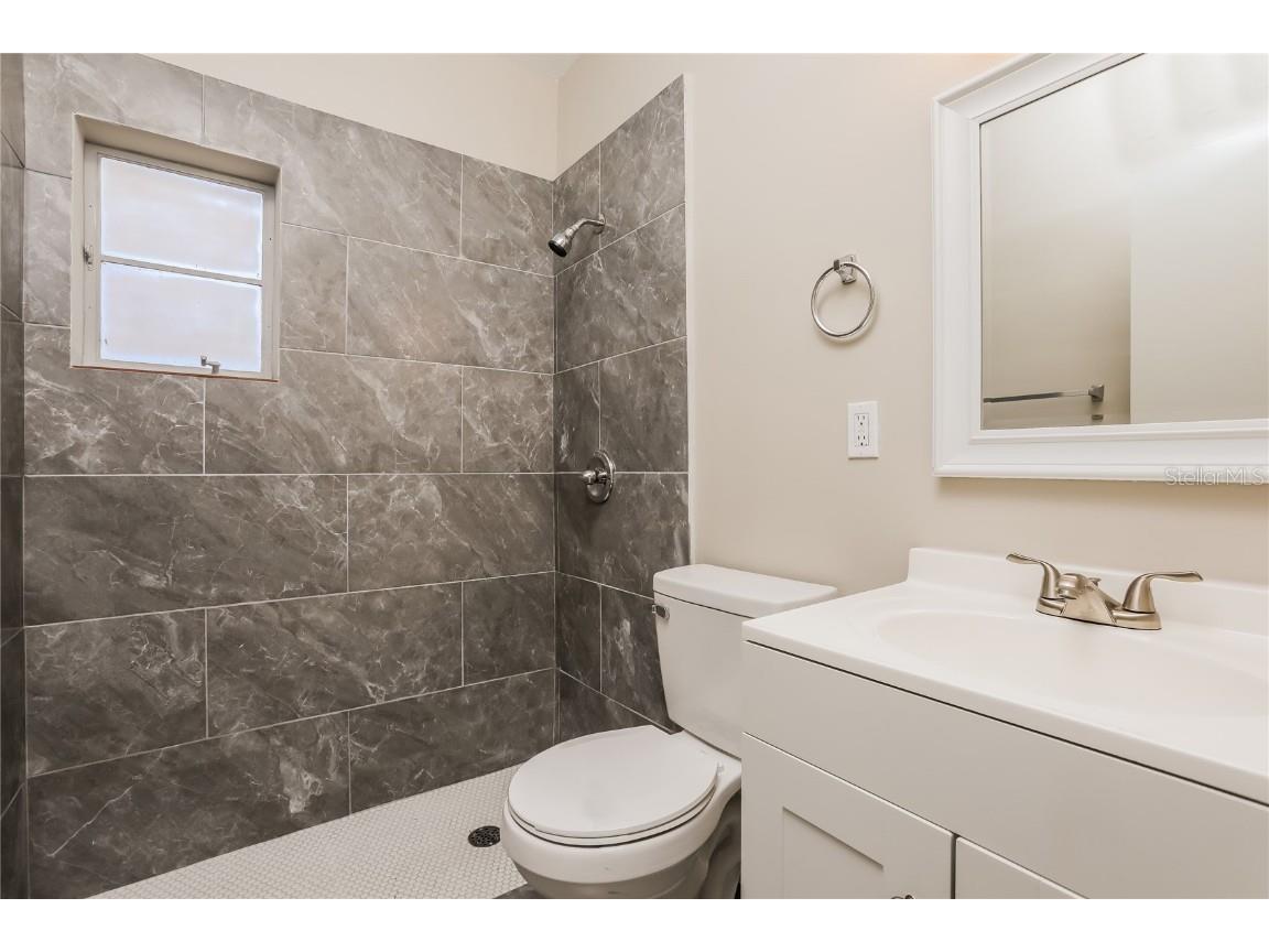 5203 Montague Place Orlando FL 32808 O6337592 image13