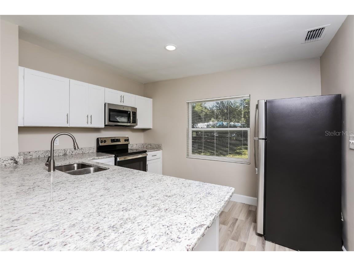 5203 Montague Place Orlando FL 32808 O6337592 image5