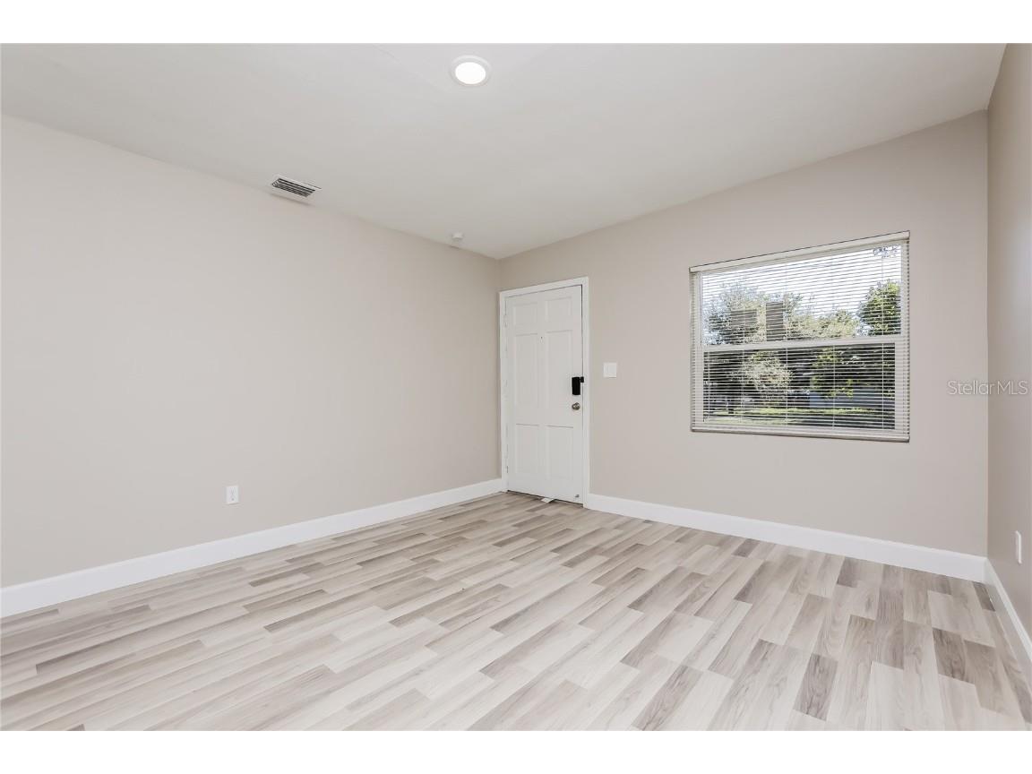 5203 Montague Place Orlando FL 32808 O6337592 image6