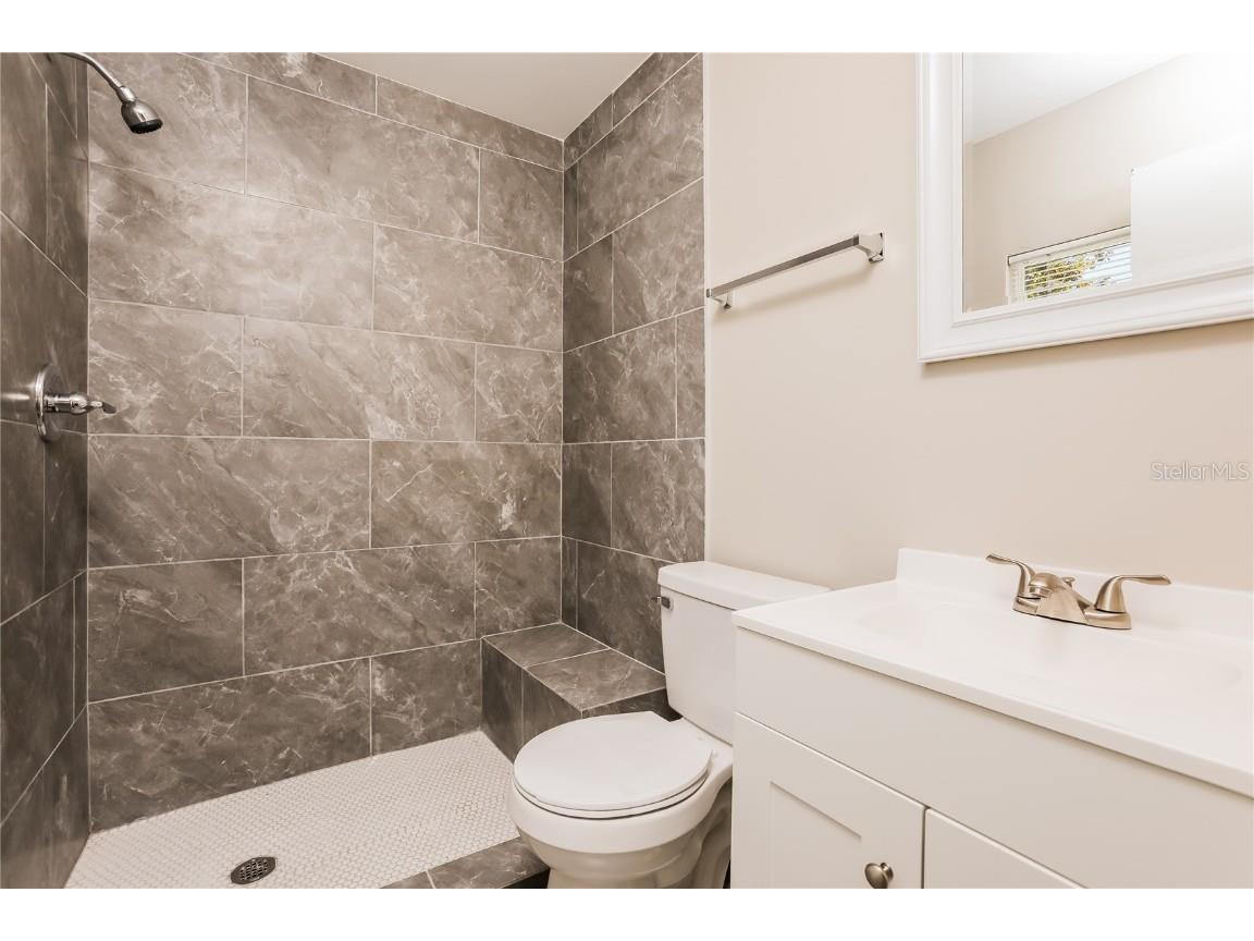 5203 Montague Place Orlando FL 32808 O6337592 image8