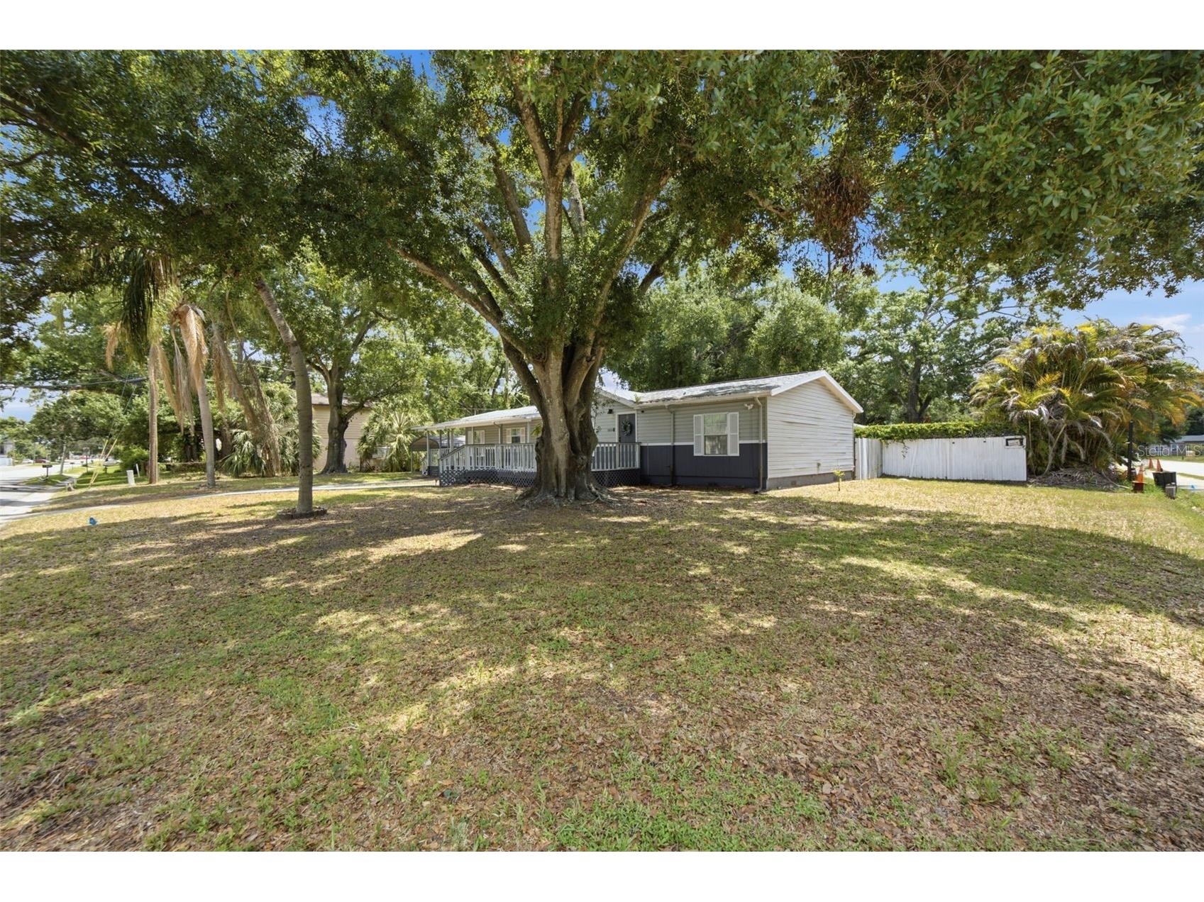 5203 N Mendenhall Drive Tampa FL 33603 TB8514596 image38