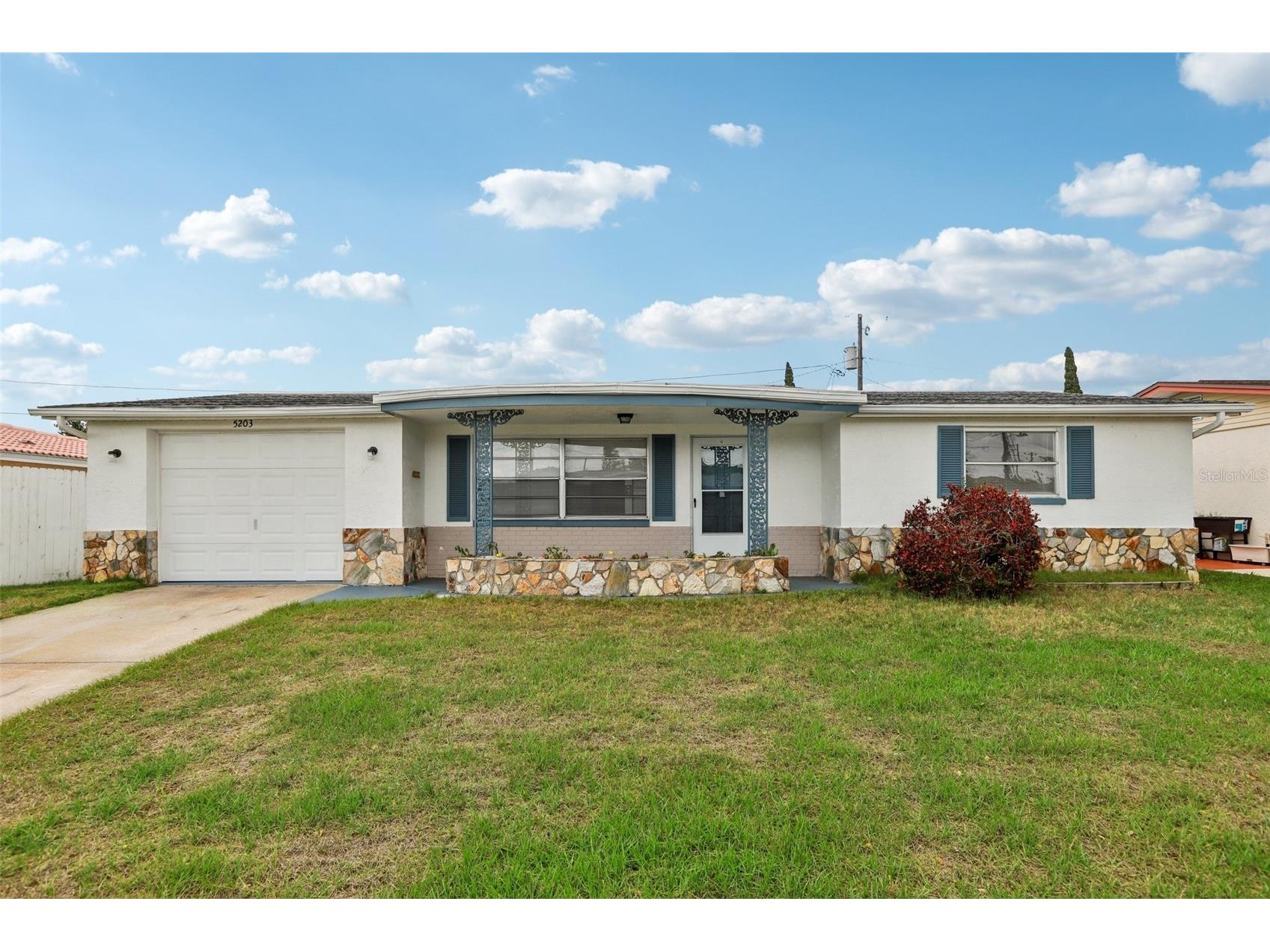 5203 Overton Drive New Port Richey FL 34652 TB8494597 image1