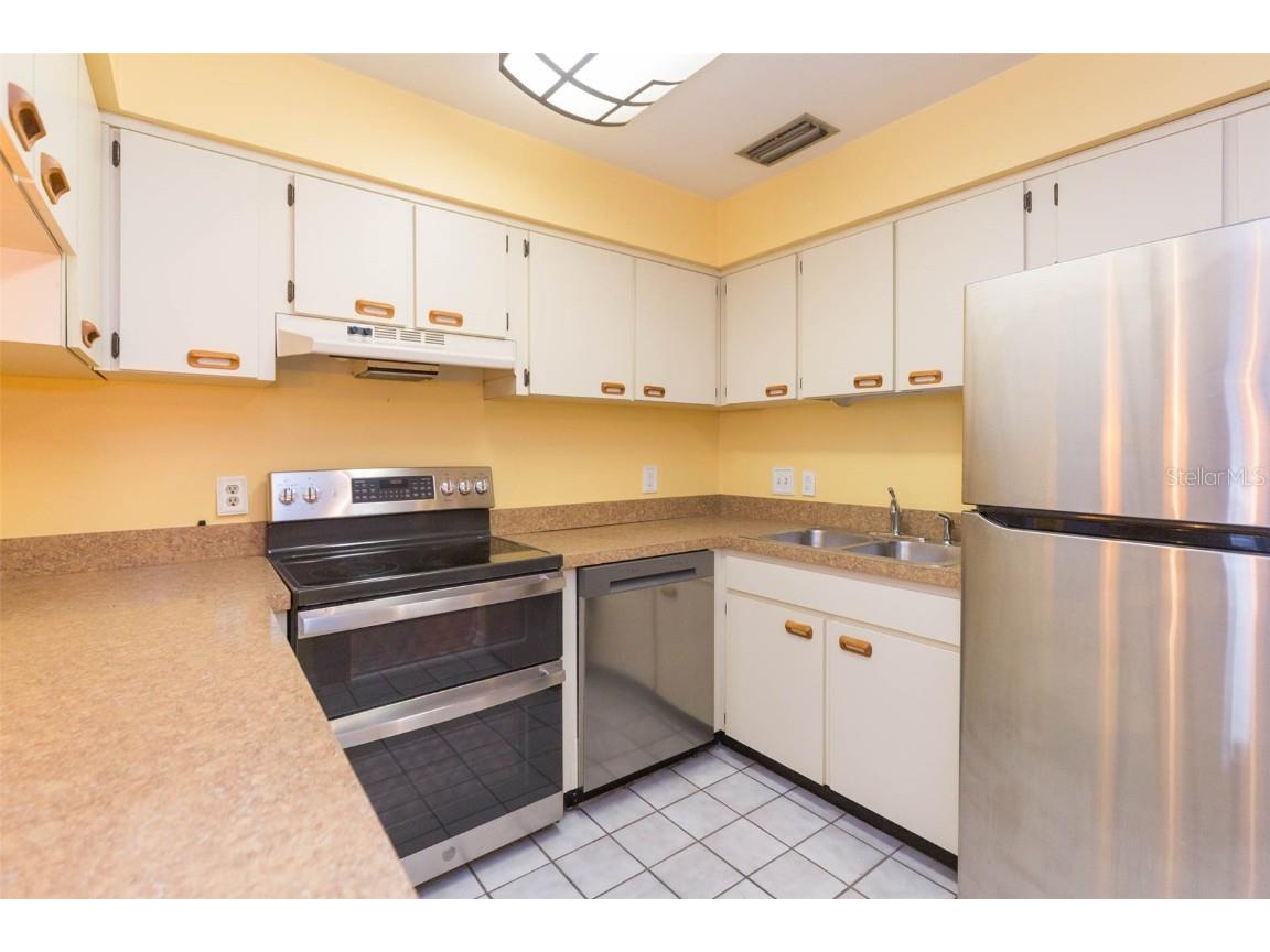 5203 Pine Mill Court Temple Terrace FL 33617 TB8447610 image8