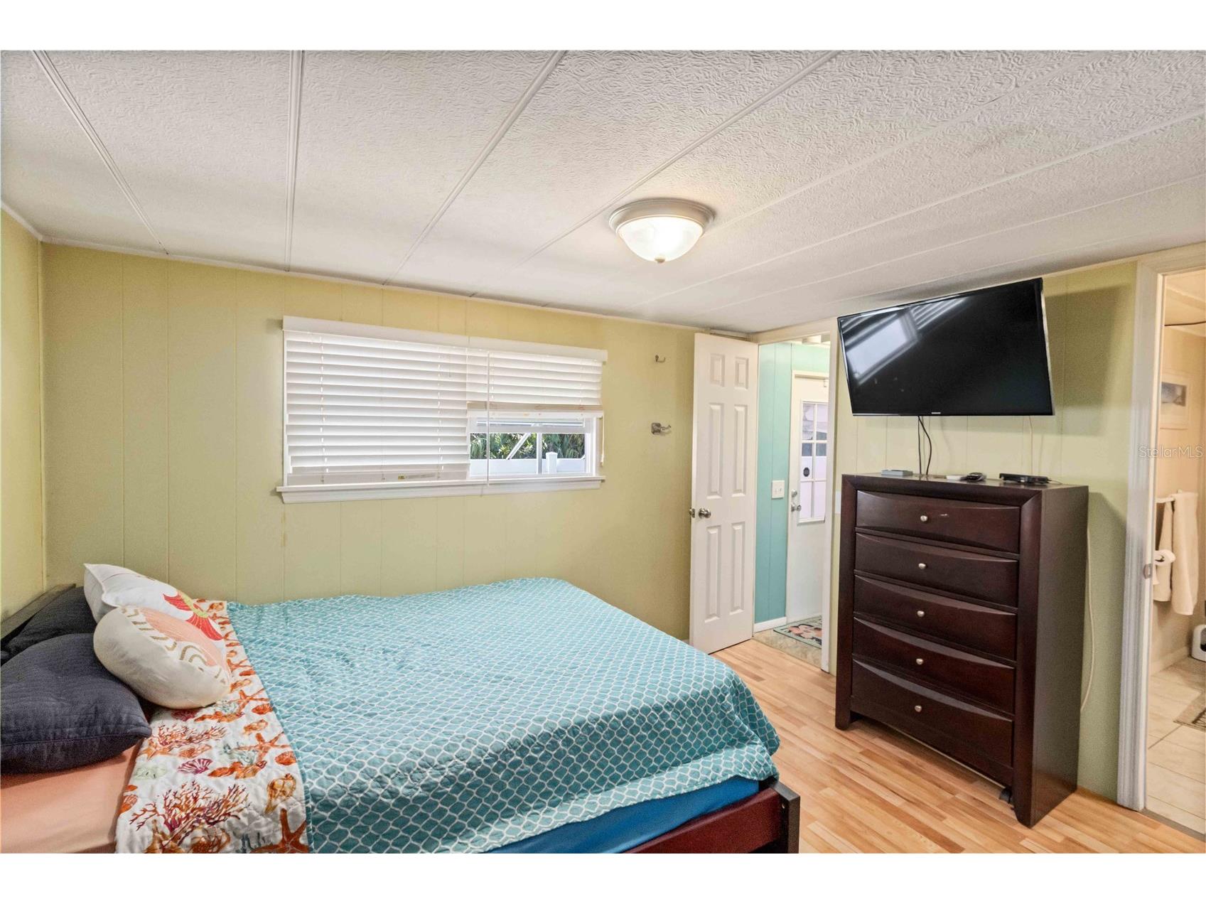 5203 W Pine Street N Saint Petersburg FL 33709 TB8490862 image12