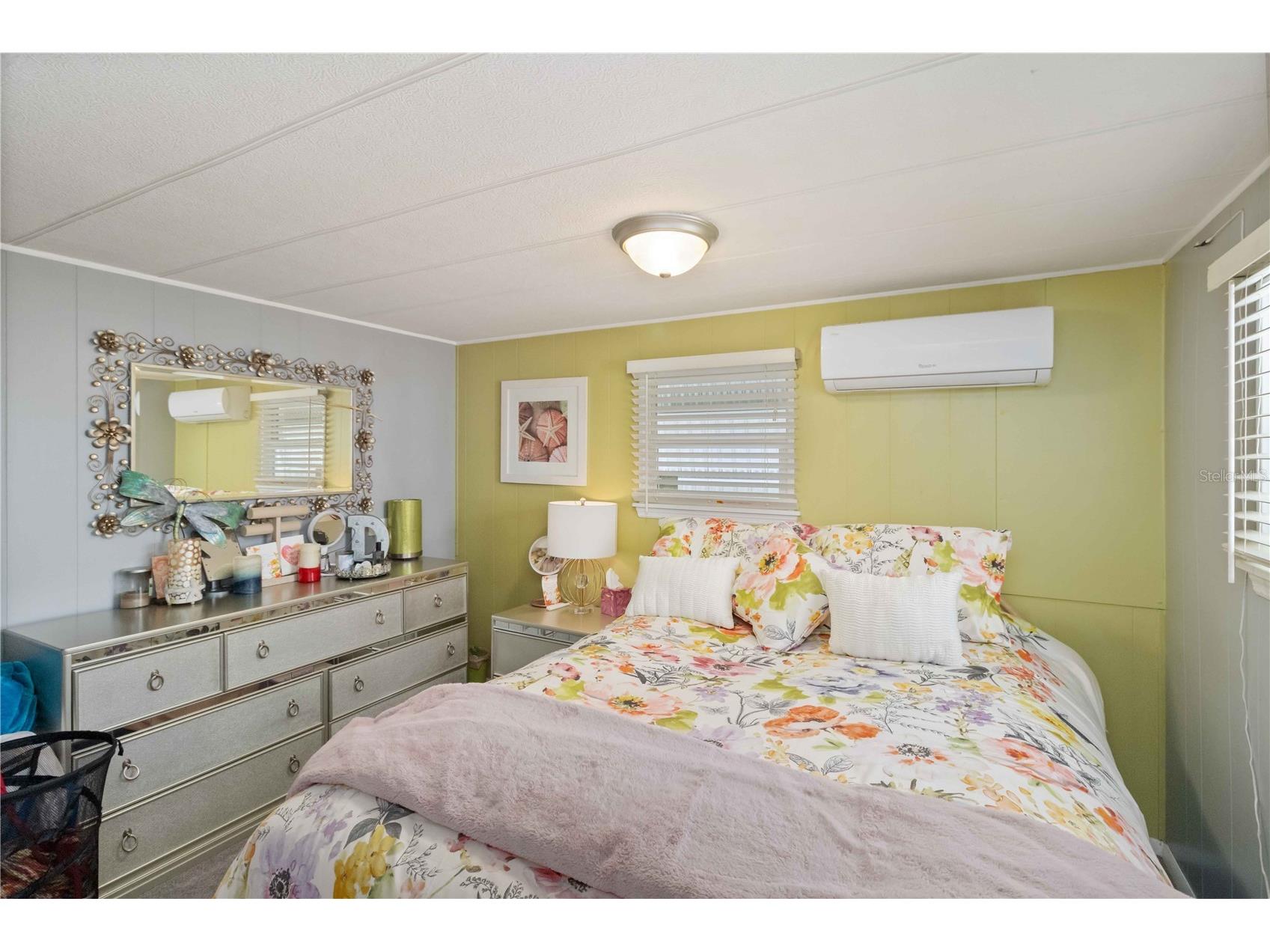 5203 W Pine Street N Saint Petersburg FL 33709 TB8490862 image16