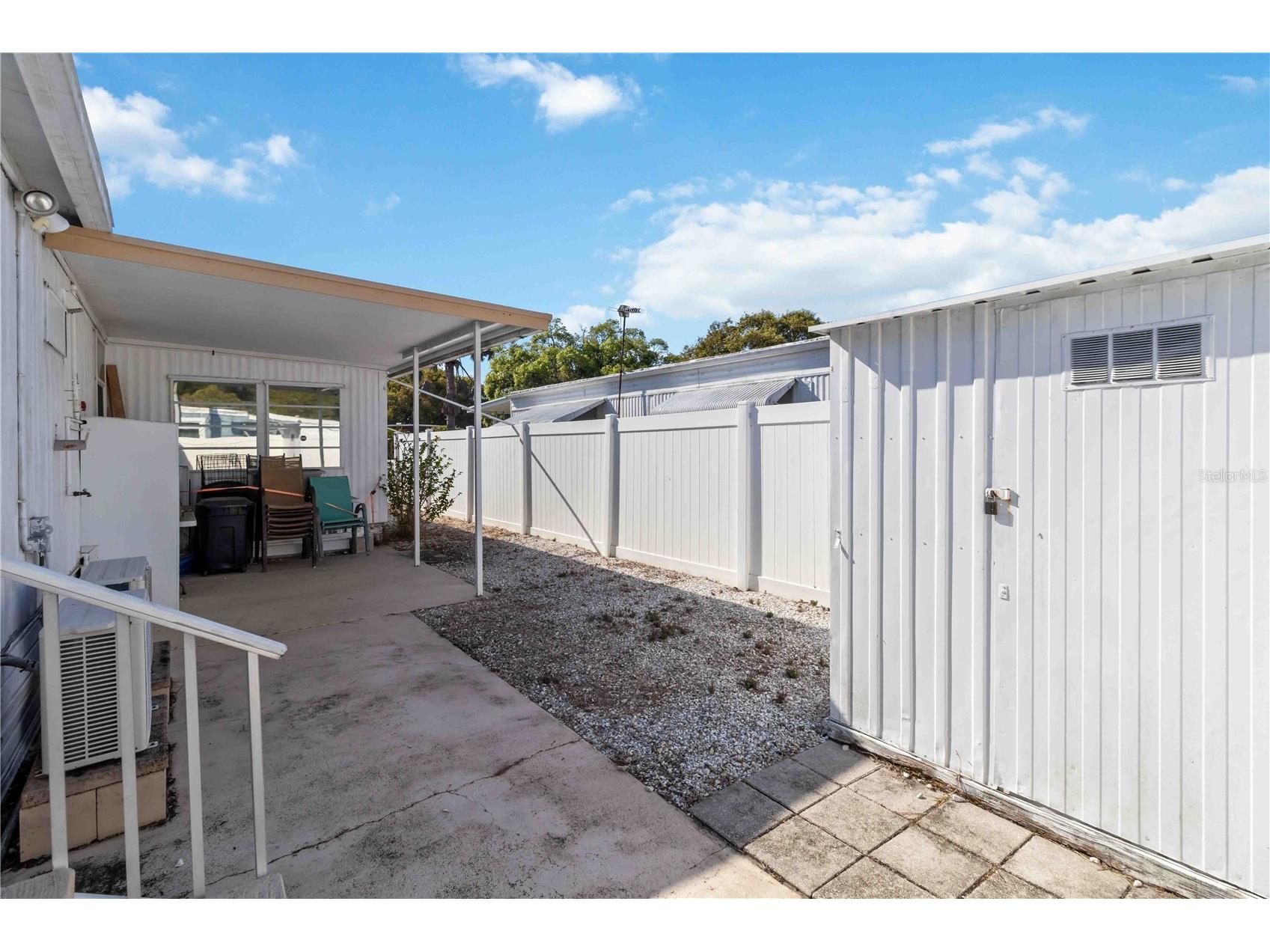 5203 W Pine Street N Saint Petersburg FL 33709 TB8490862 image18