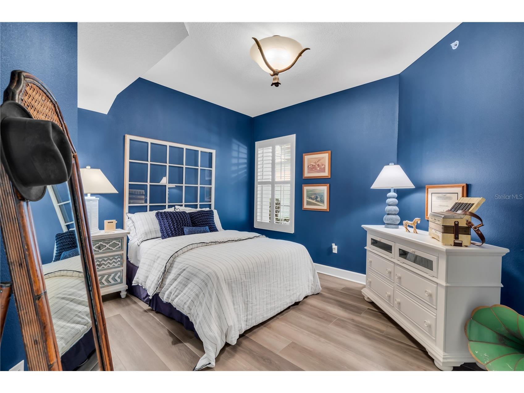 5204 Bouchard Circle #102 Sarasota FL 34238 A4697211 image16