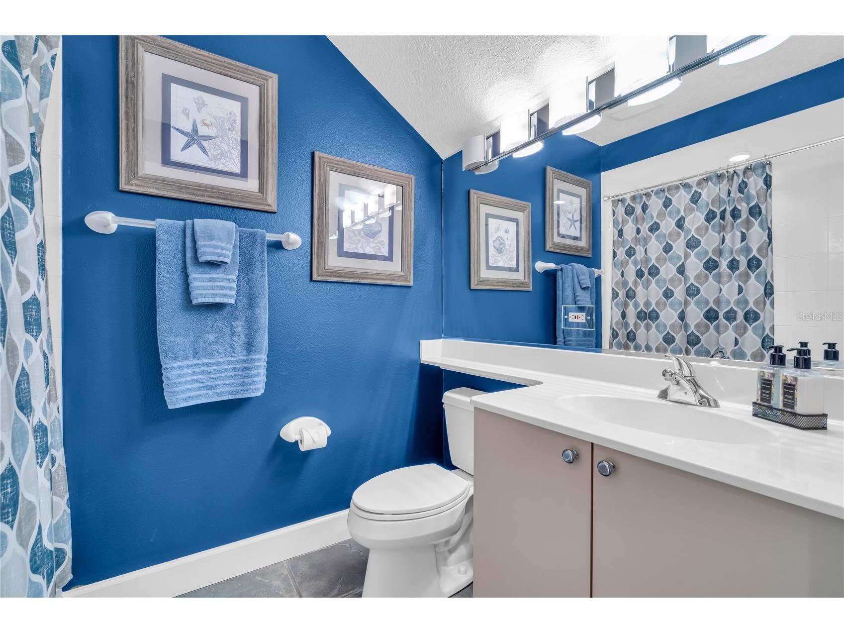 5204 Bouchard Circle #102 Sarasota FL 34238 A4697211 image18