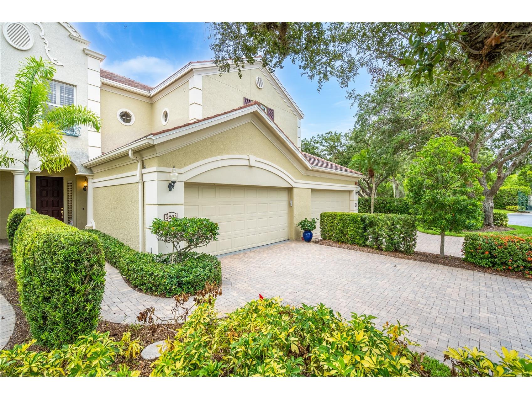 5204 Bouchard Circle #102 Sarasota FL 34238 A4697211 image3