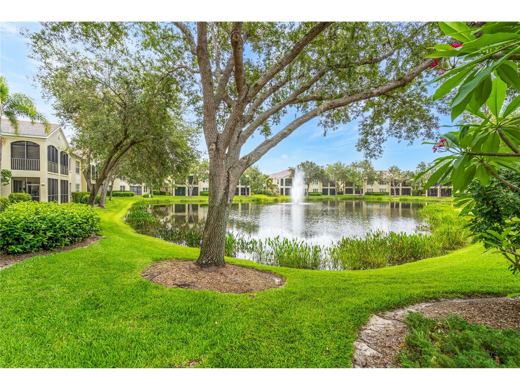 5204 Bouchard Circle #102 Sarasota FL 34238 A4697211 image32