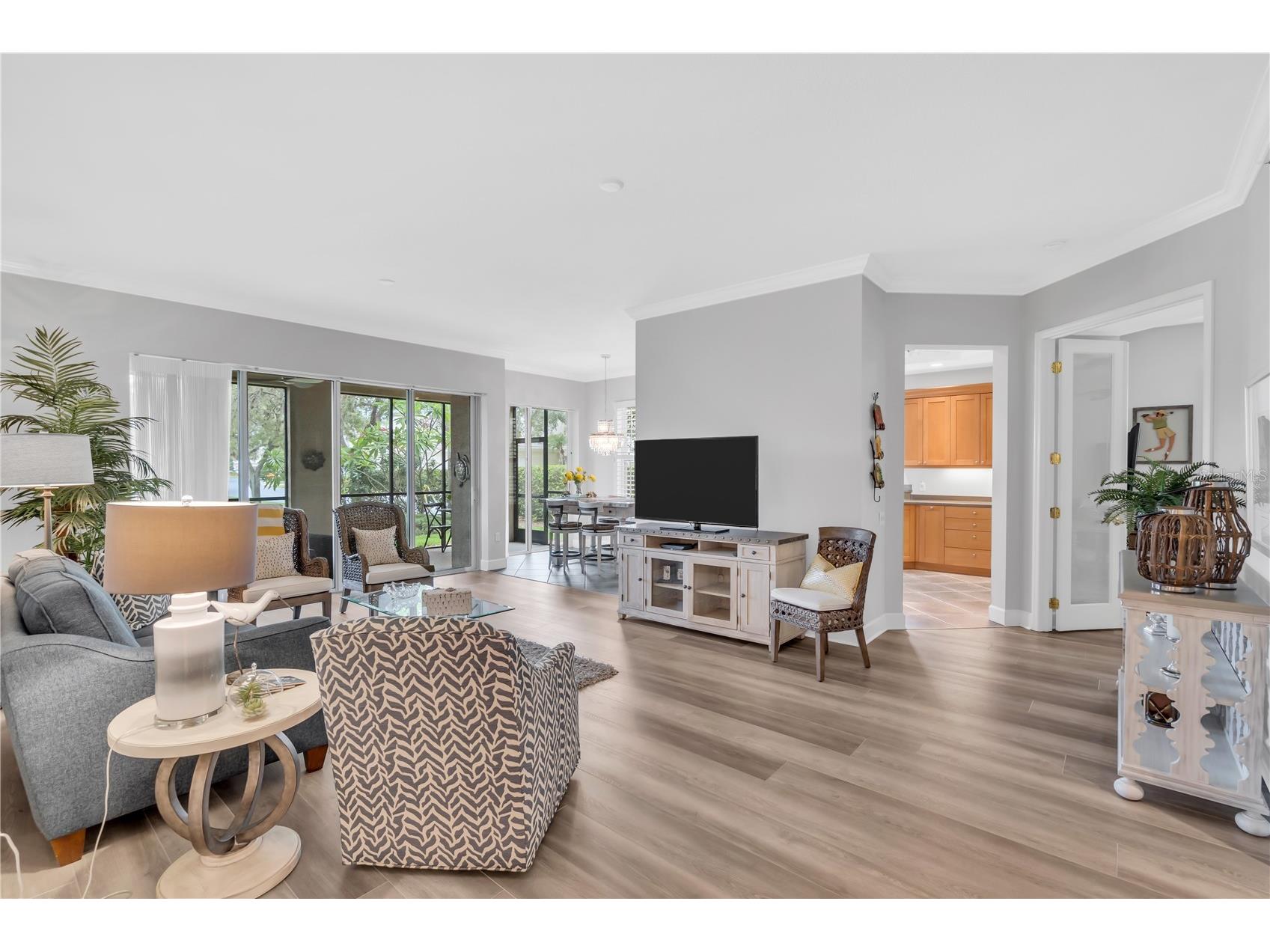 5204 Bouchard Circle #102 Sarasota FL 34238 A4697211 image6