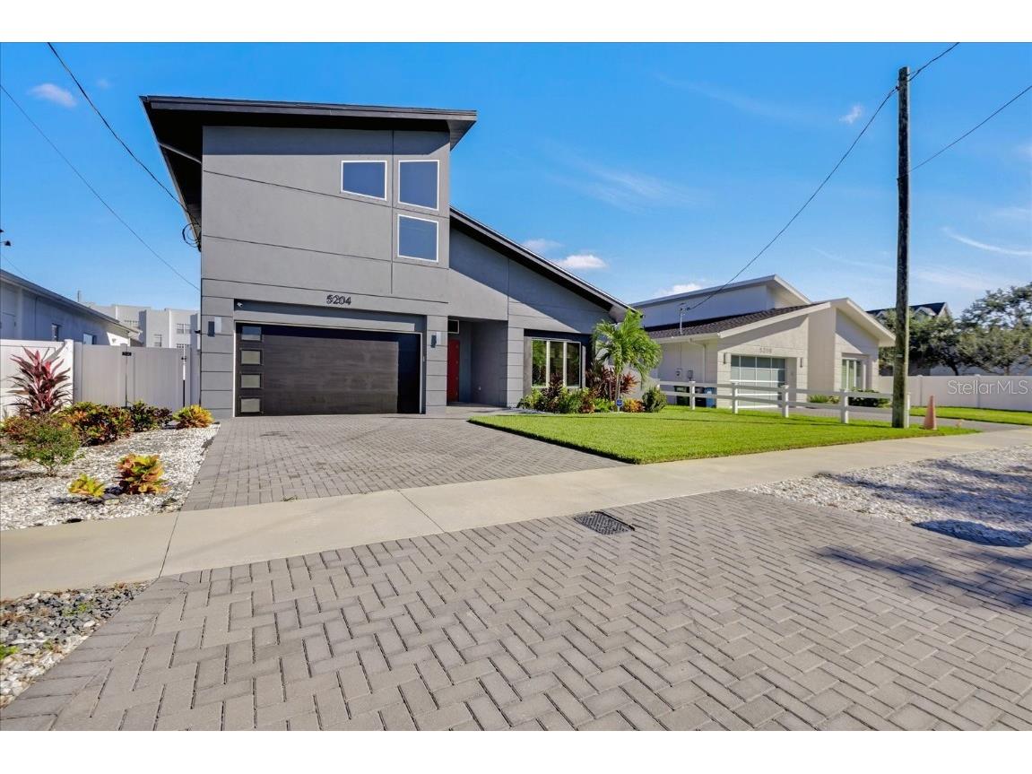 5204 Fern Row Lane Tampa FL 33611 TB8325983 image1