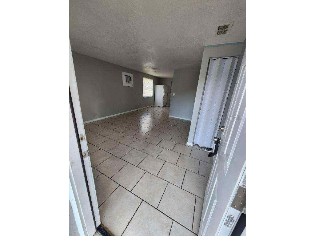 5204 N 45th Street Tampa FL 33610 TB8437429 image4