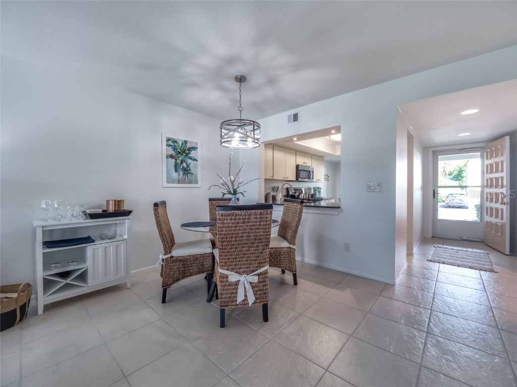 5204 Wedgewood Lane #77 Sarasota FL 34235 A4667610 image15