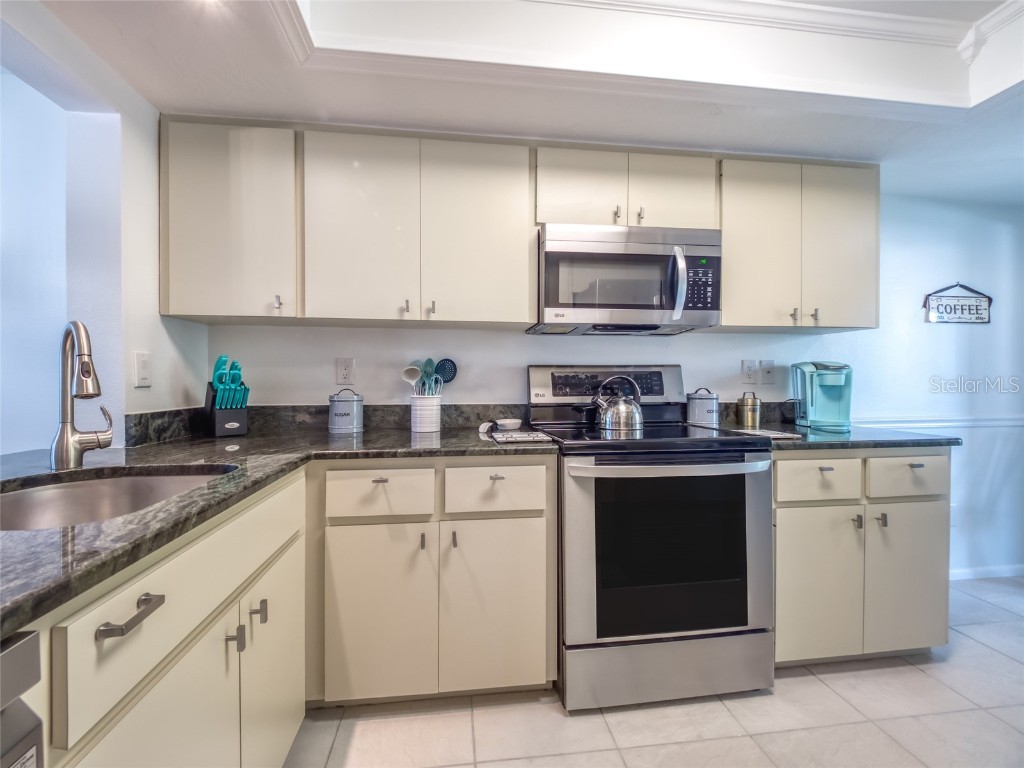 5204 Wedgewood Lane #77 Sarasota FL 34235 A4667610 image21