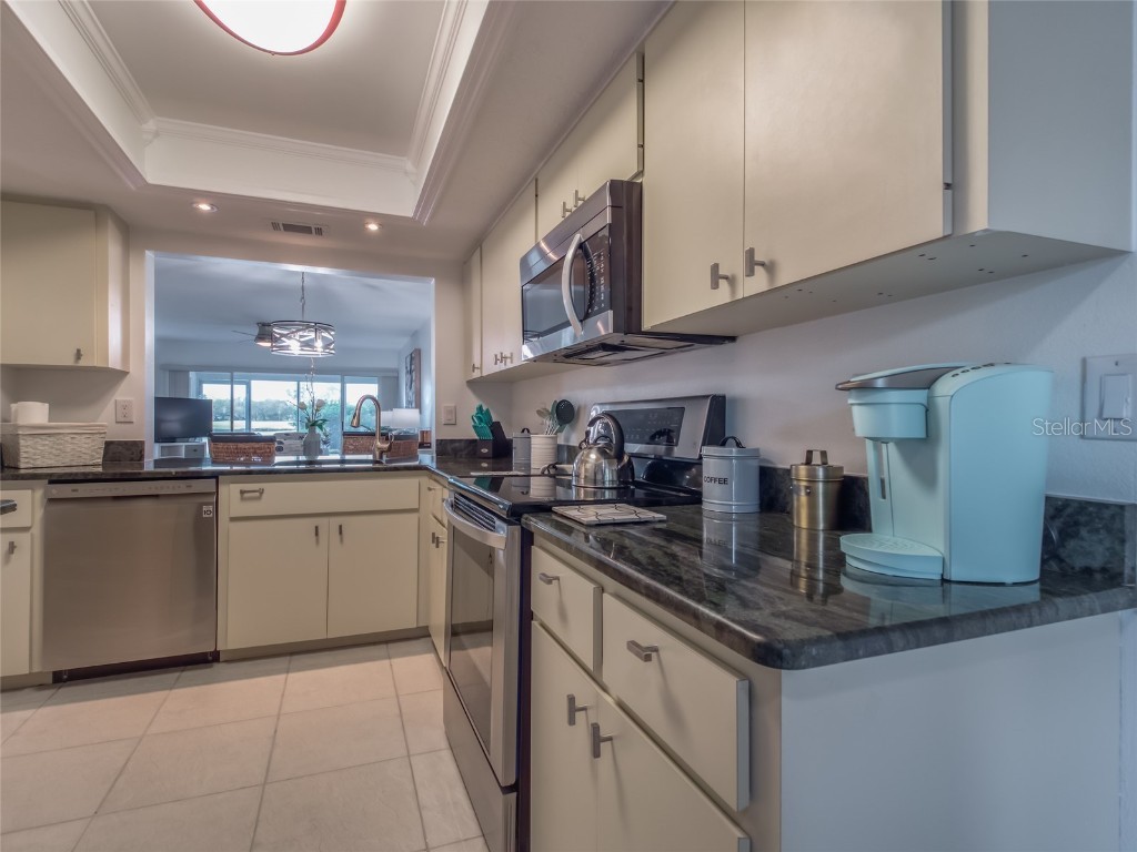 5204 Wedgewood Lane #77 Sarasota FL 34235 A4667610 image23