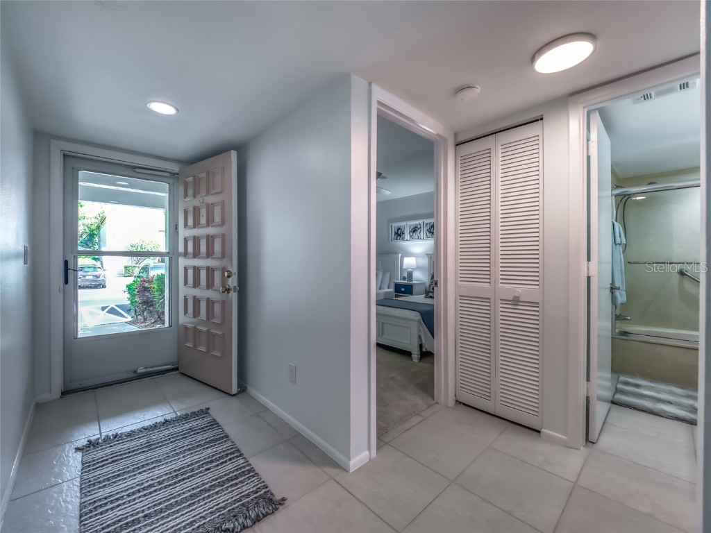 5204 Wedgewood Lane #77 Sarasota FL 34235 A4667610 image3