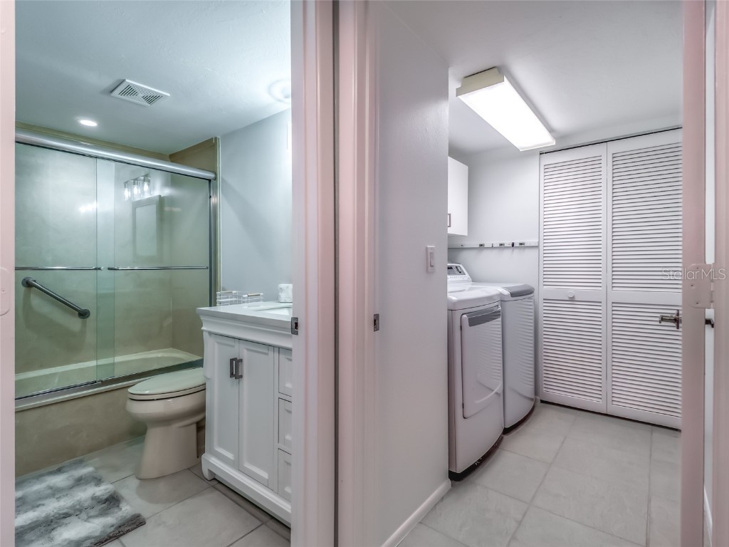 5204 Wedgewood Lane #77 Sarasota FL 34235 A4667610 image46