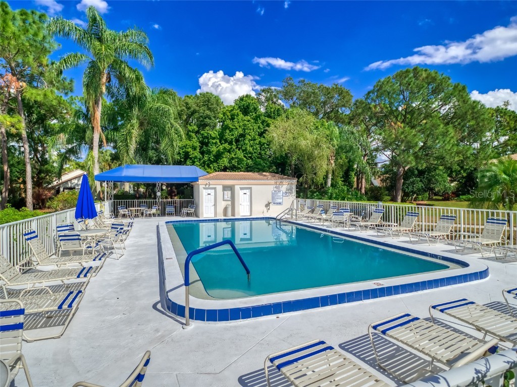 5204 Wedgewood Lane #77 Sarasota FL 34235 A4667610 image49
