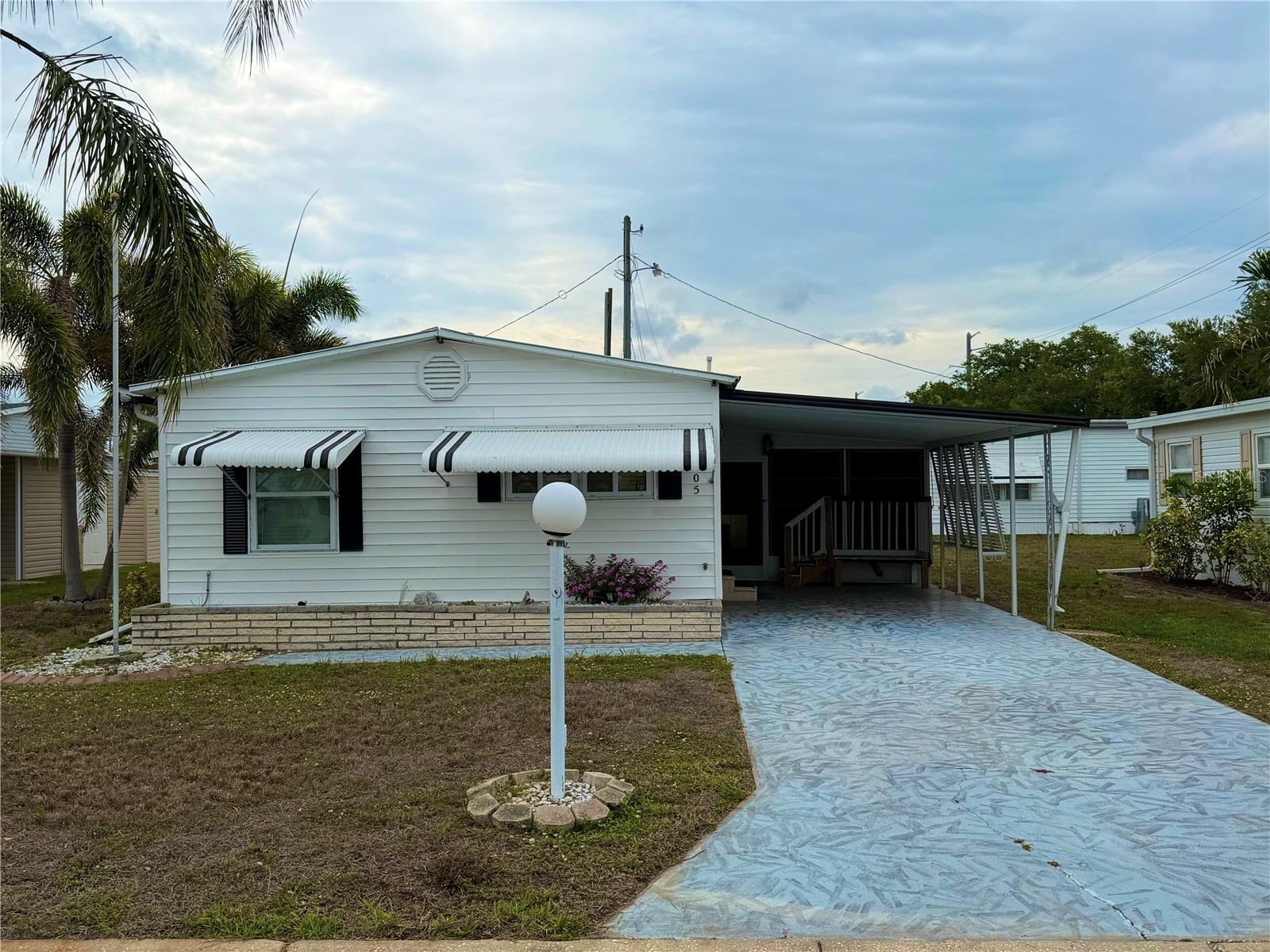 5205 5th Street E Bradenton FL 34203 A4696087 image1