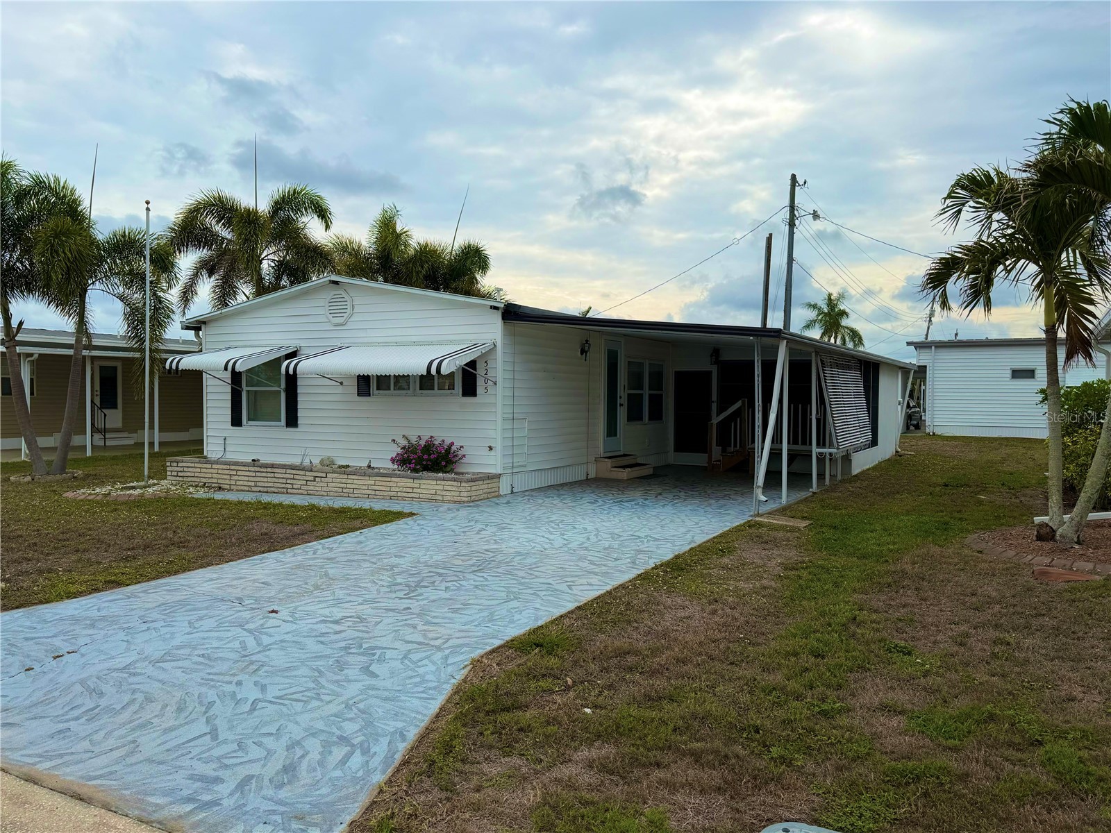5205 5th Street E Bradenton FL 34203 A4696087 image3
