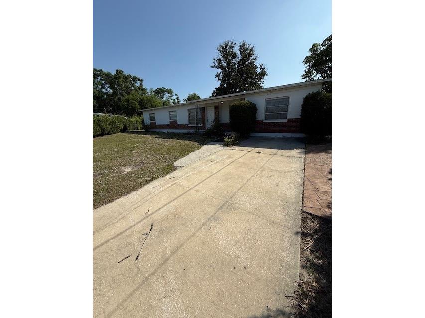 5205 Ansley Circle Tampa FL 33610 TB8369463 image1