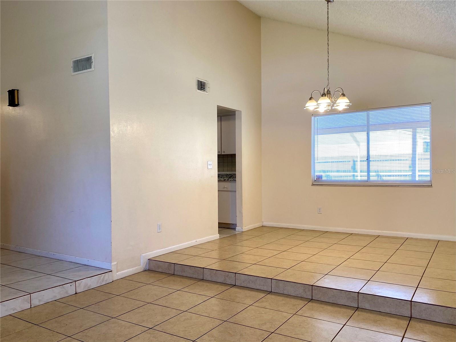 5205 Dublin Place Tampa FL 33624 TB8523013 image4