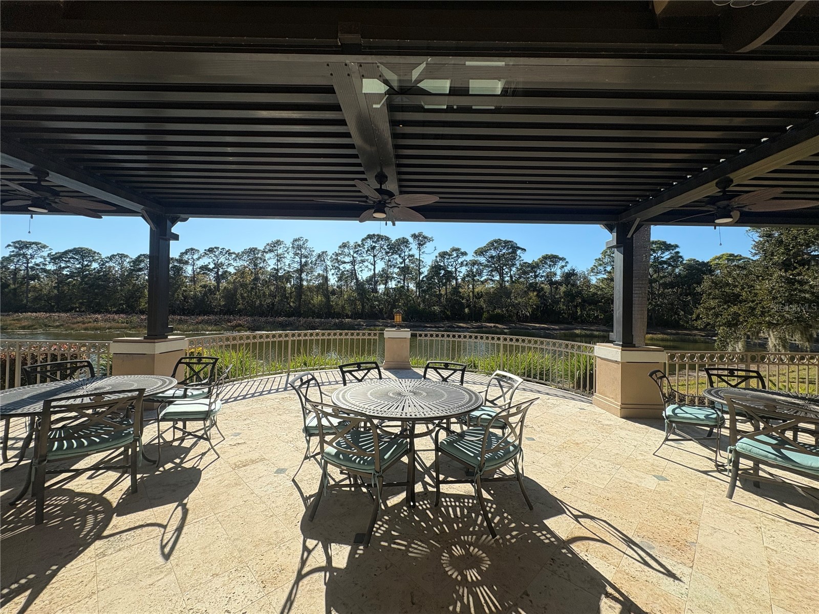 5205 Far Oak Circle Sarasota FL 34238 A4682161 image46