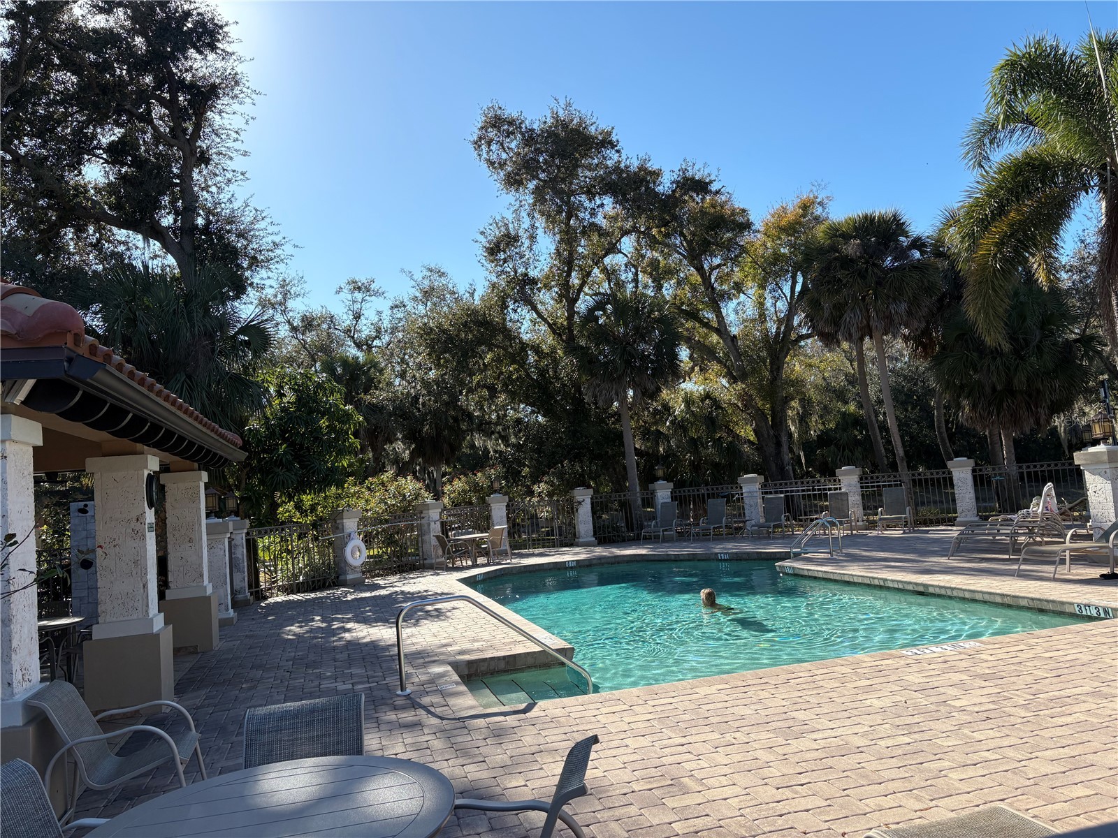 5205 Far Oak Circle Sarasota FL 34238 A4682161 image51