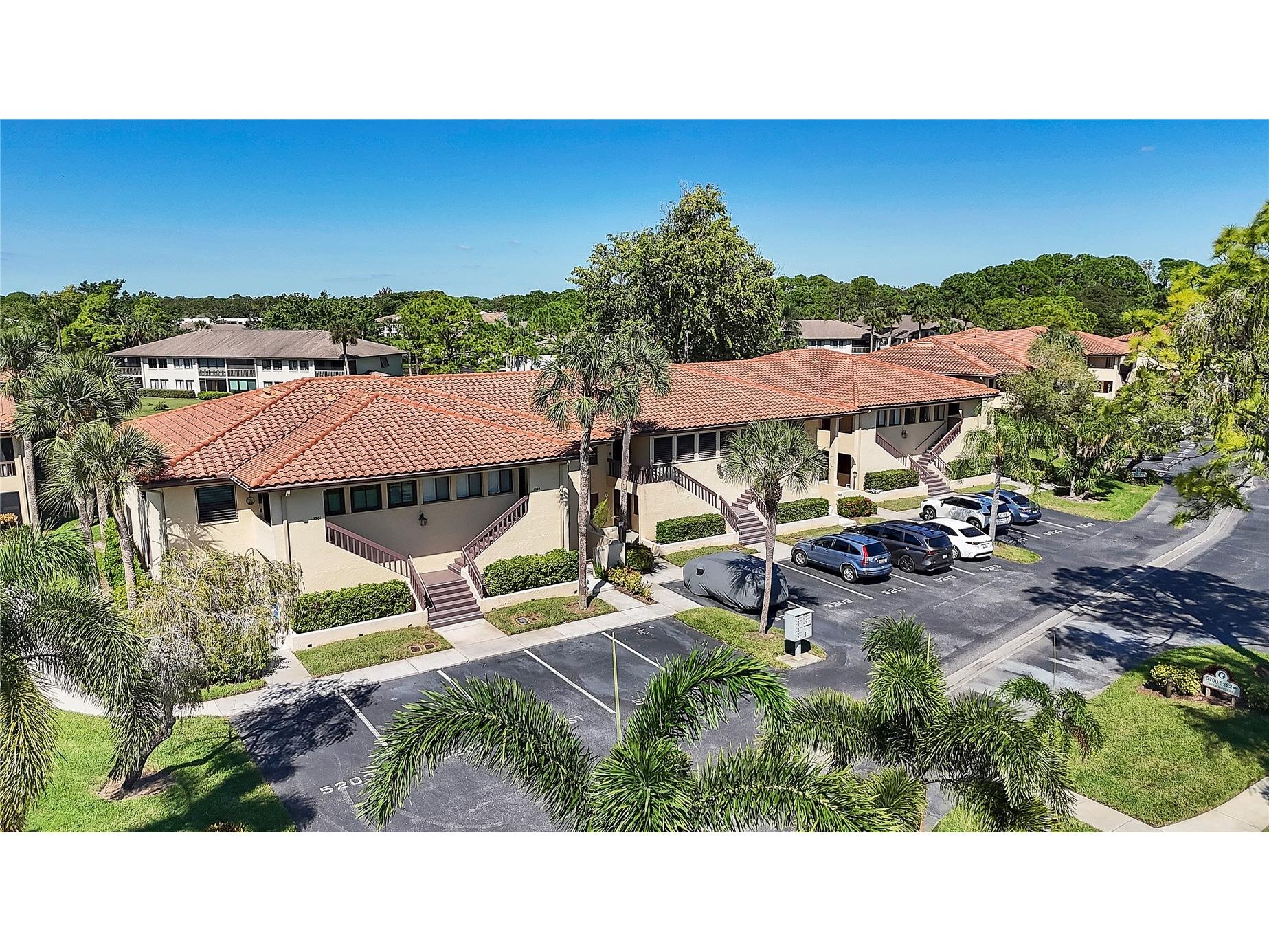 5205 Lake Village Drive #16 Sarasota FL 34235 A4680229 image1