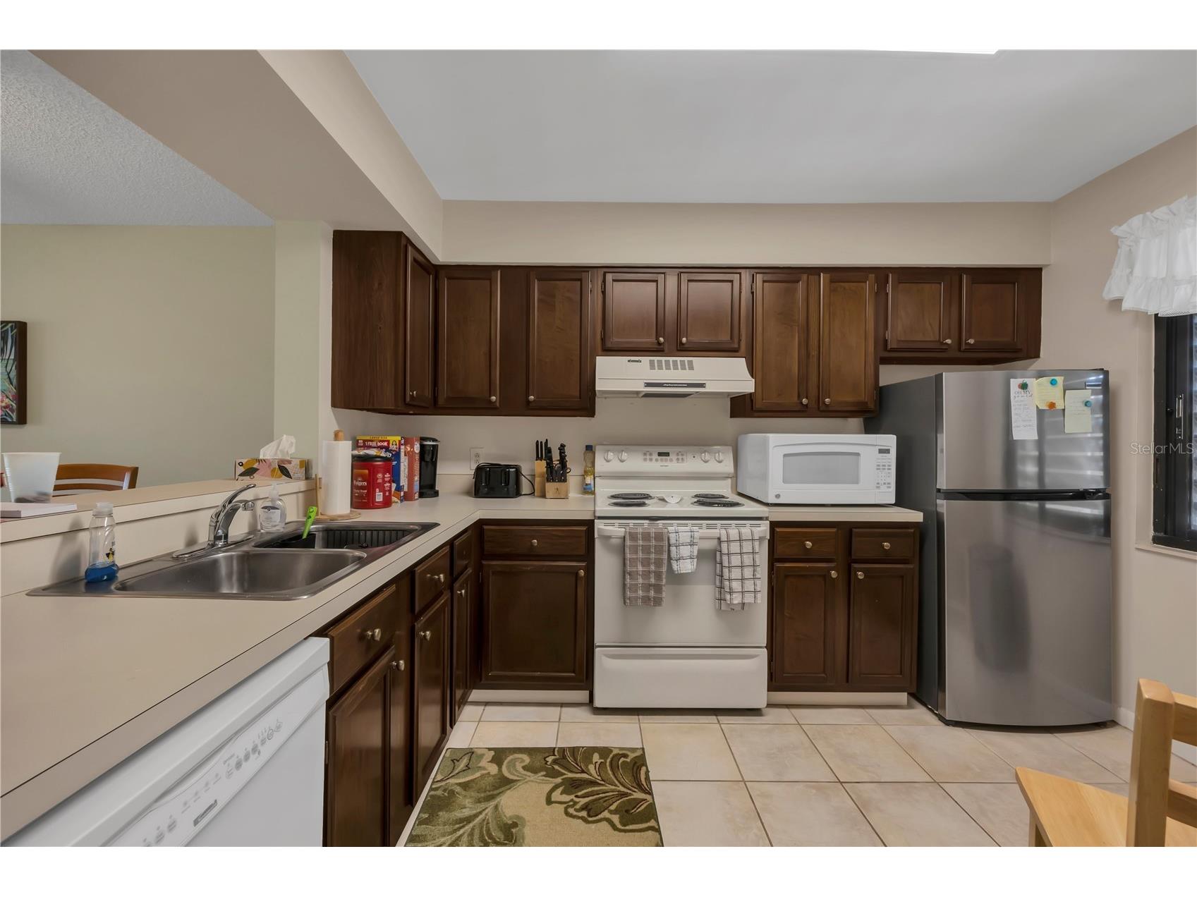 5205 Lake Village Drive #16 Sarasota FL 34235 A4680229 image4