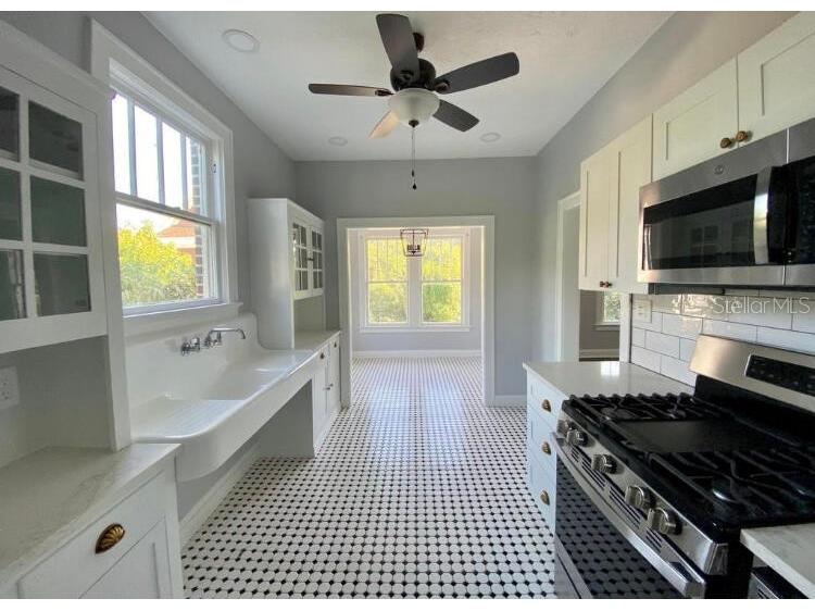 5205 N Central Avenue Tampa FL 33603 O6408073 image11