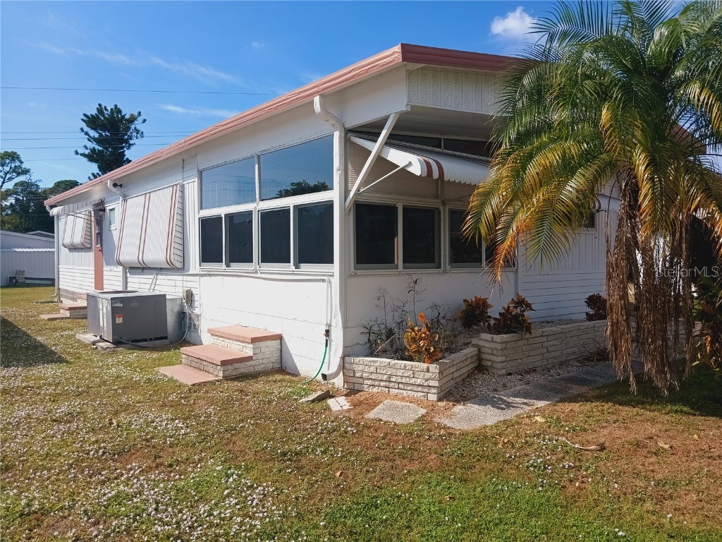 5205 Pebble Beach Avenue Sarasota FL 34234 A4673240 image3