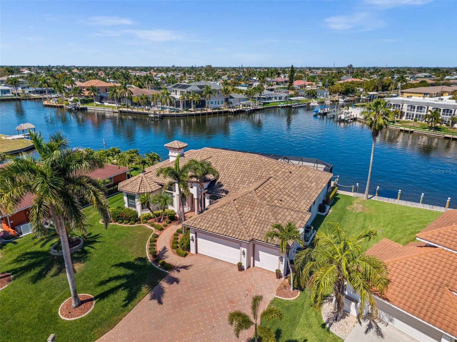 5205 Tamiami Court Cape Coral FL 33904 - BIMINI CANAL C7522827 image1