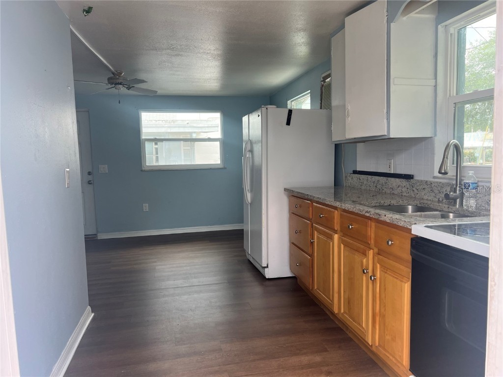 5206 7th Street Zephyrhills FL 33542 TB8448444 image3